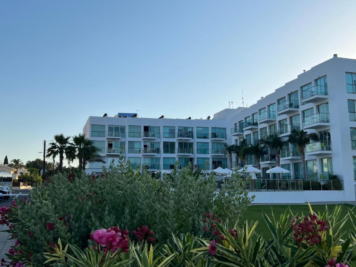 Lovely Cozy One Bedroom Suite With Pool Protaras Bagian luar foto